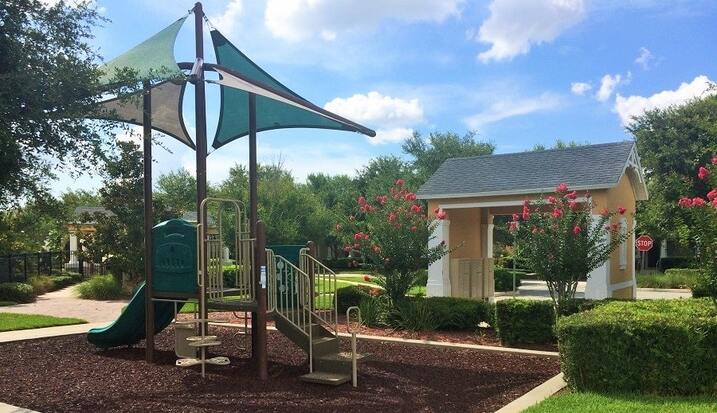 Townhomes and single-family homes in Preston Square