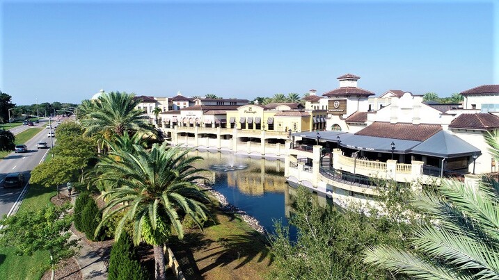 An image showcasing the beautiful natural scenery of Orlando, away from the theme parks" with the keyword Orlando included.