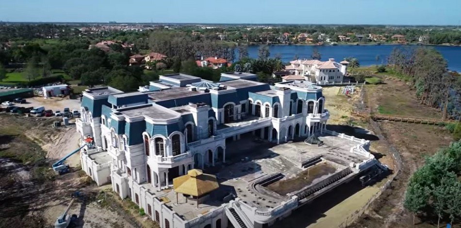 Exterior view of Florida's largest private residence