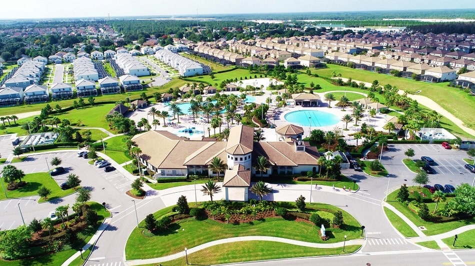 Scenic view of Ritz-Carlton Golf Club in Orlando at sunset