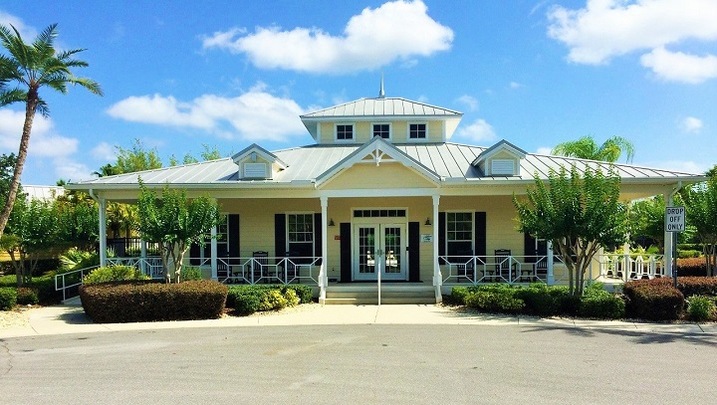 Modern townhomes in Oasis Cove