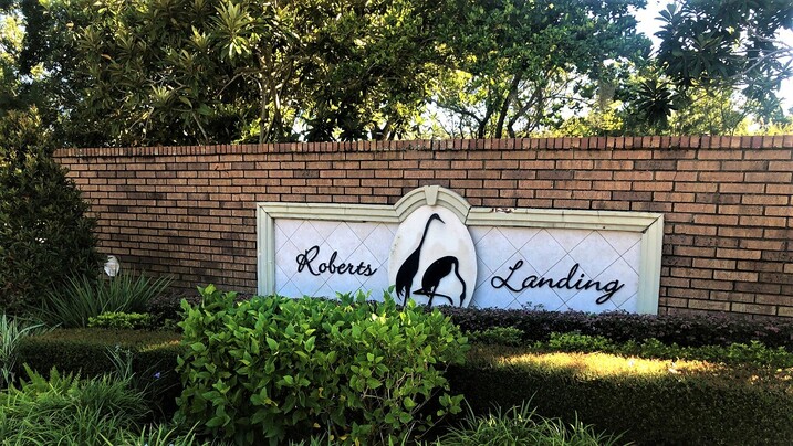 Roberts Landing Community Entrance