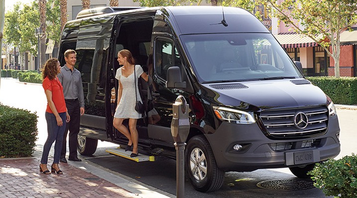 The Epitome of Elegance: Morris Executive Transport Services for Windermere, Florida 34786