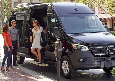 The Epitome of Elegance: Morris Executive Transport Services for Windermere, Florida 34786